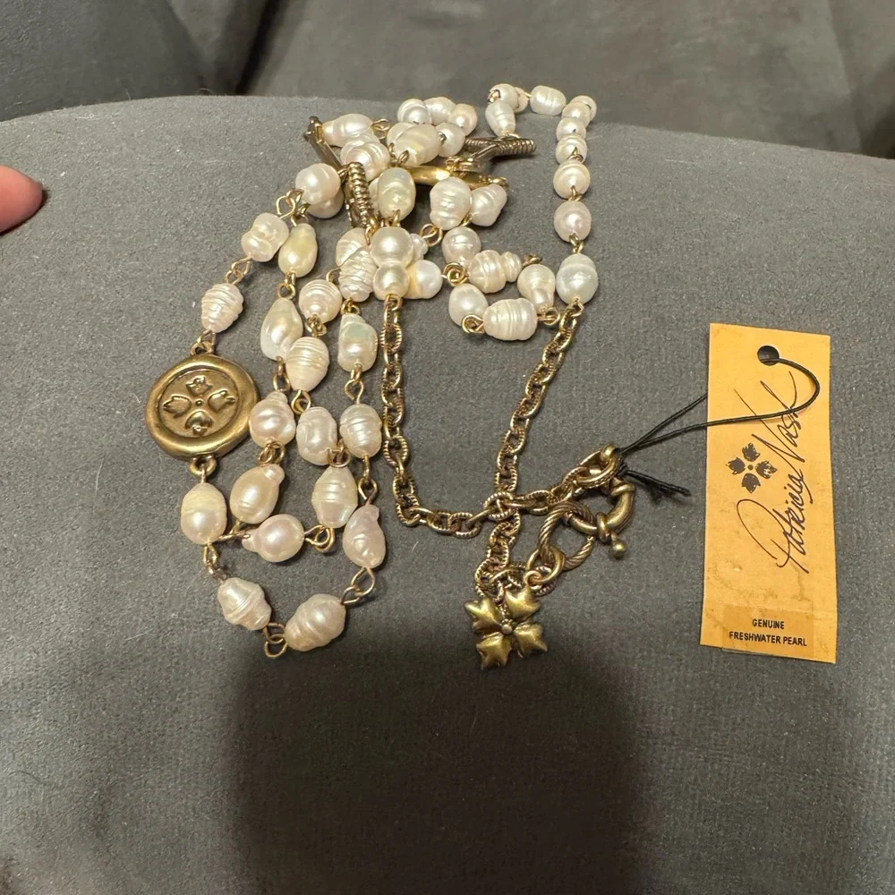 Patricia Nash Gold and Cream Pearl Necklace - Picture 8 of 11